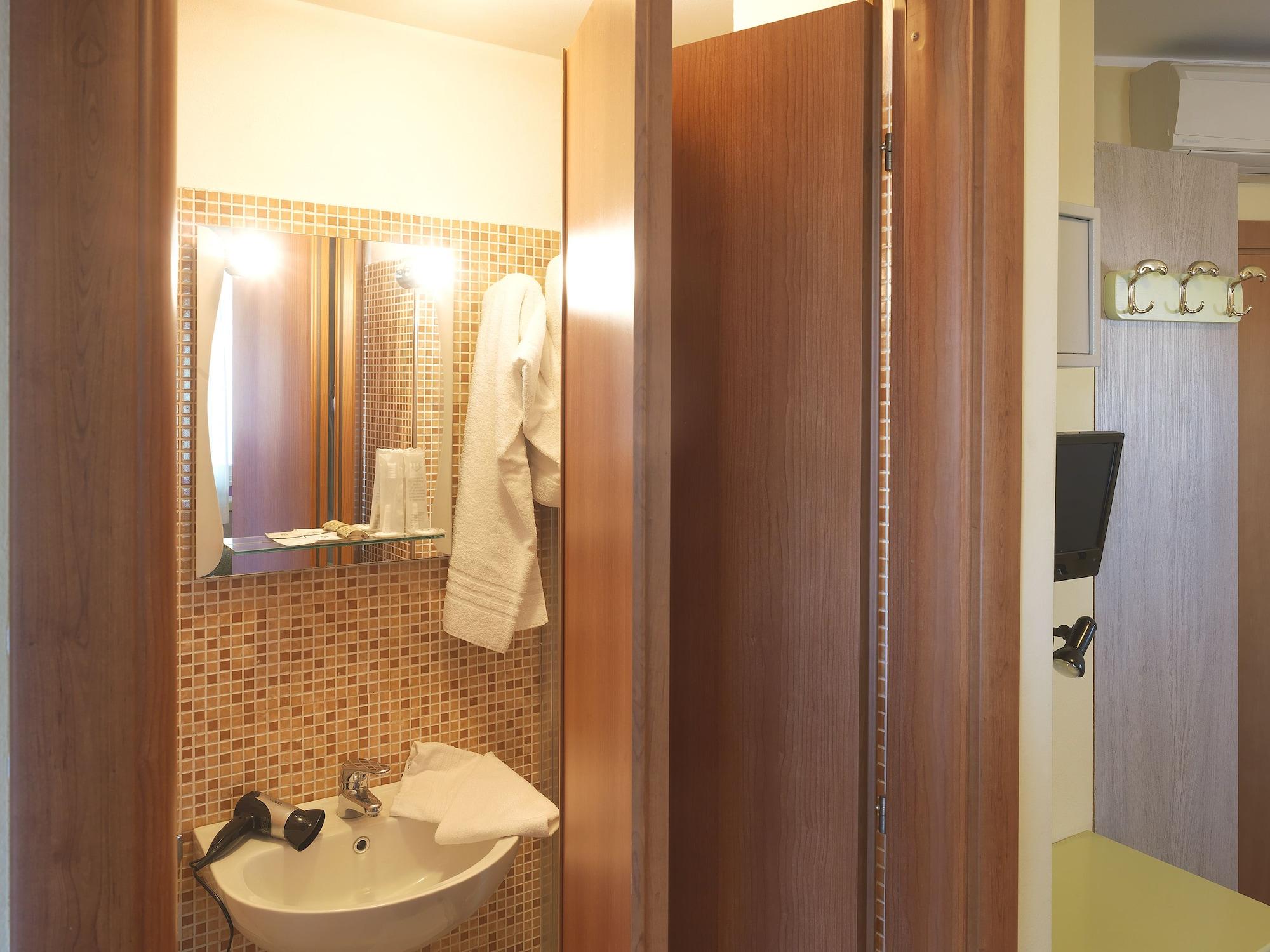 Hotel Arco Romana Μιλάνο Εξωτερικό φωτογραφία